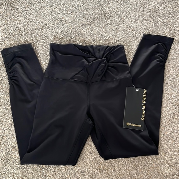 lululemon athletica Pants - Lululemon crops *special edition*